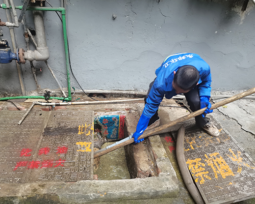 金江镇清掏化粪池